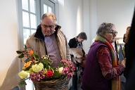 20a Ieder Brengt Een Bloem Mee