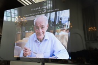 29a Van Frits