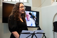 73e Lisa Zingt